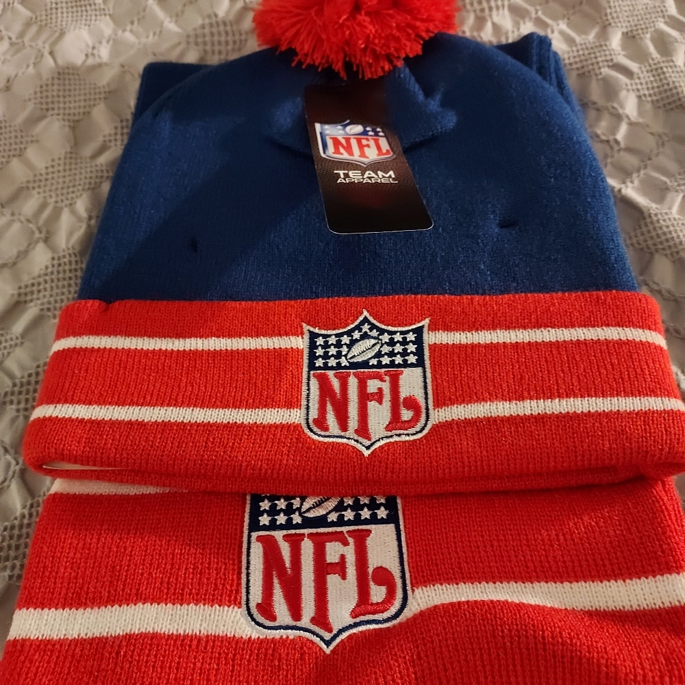 NWT Official NFL Hat/Scarf set